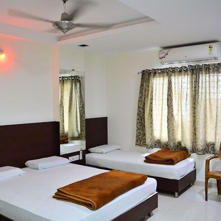Hotel Maheshwari Avenue Ujjain Extérieur photo