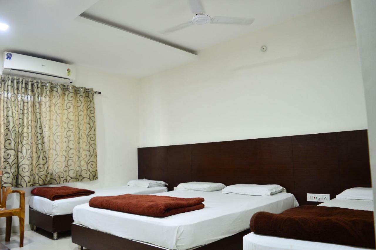 Hotel Maheshwari Avenue Ujjain Extérieur photo