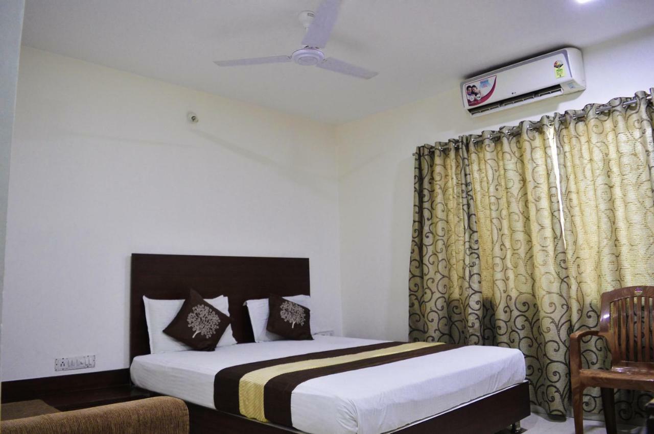 Hotel Maheshwari Avenue Ujjain Extérieur photo