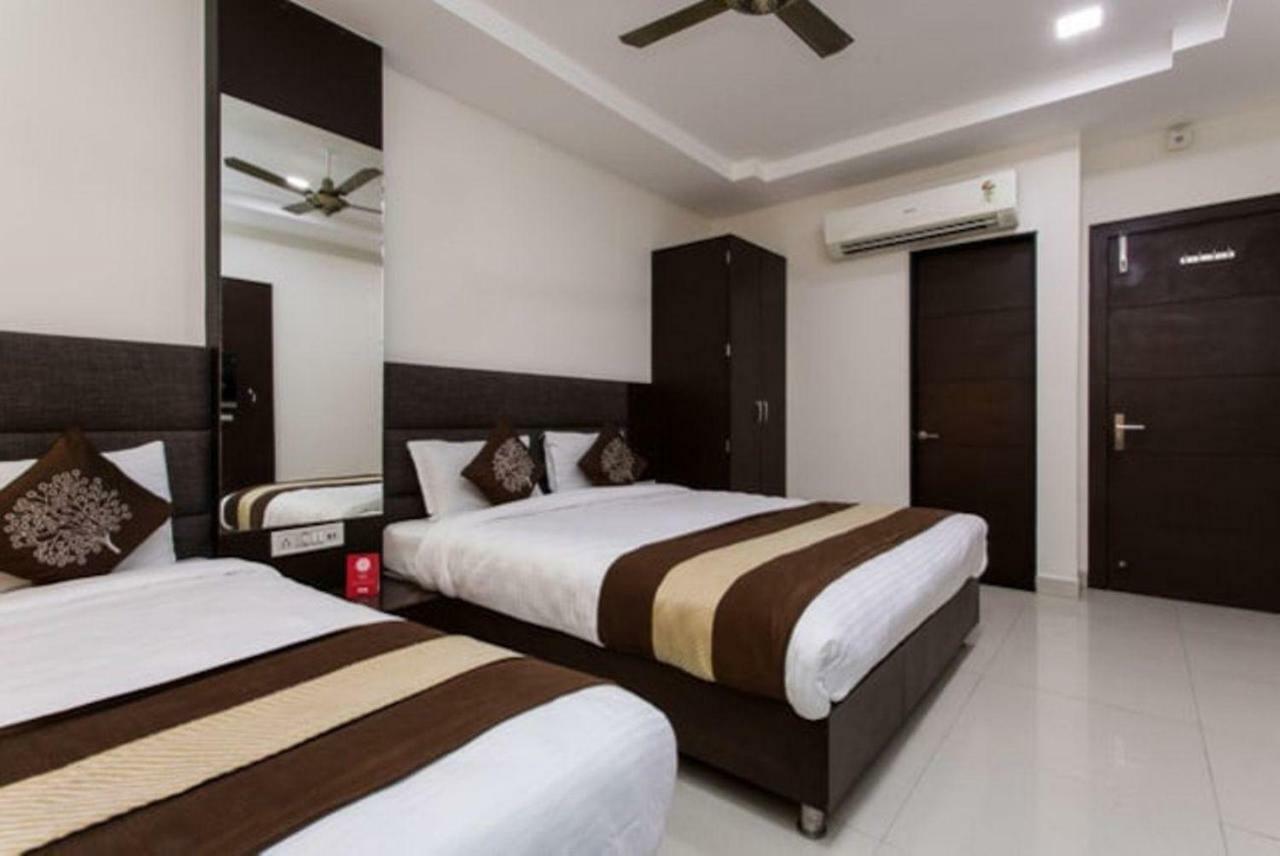 Hotel Maheshwari Avenue Ujjain Extérieur photo