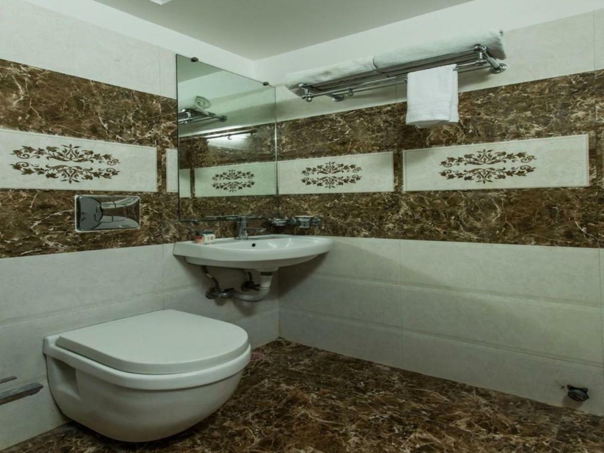 Hotel Maheshwari Avenue Ujjain Extérieur photo